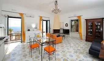 Via Annunziatella  22 Amalfi